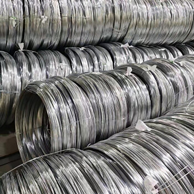 Walcowany na gorąco drut stalowy ocynkowany SAE 1065 Metal Żelazo Cynk Kolor 20g / M2