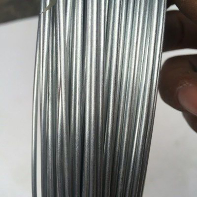 Walcowany na gorąco drut stalowy ocynkowany SAE 1065 Metal Żelazo Cynk Kolor 20g / M2